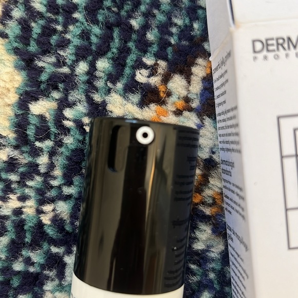 Insta-Grip Jelly Makeup Primer - Dermablend (NEW) - Picture 7 of 8